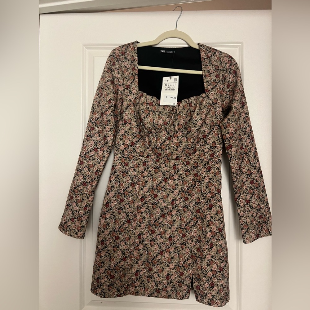 Zara Floral Dress Size M with tags
